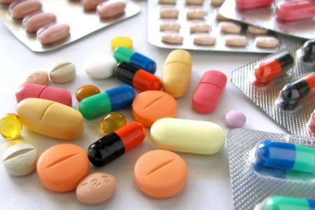 آشنایی با قرص سویملین و تاثیر آن بر رفع خشکی دهان