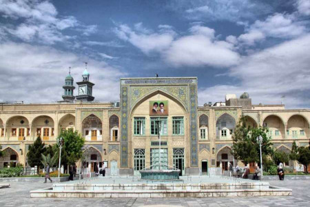 مرجع تقلید کیست و چه شرایطی باید داشته باشد ؟