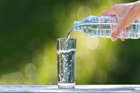 خواص آب گازدار : 8 خاصیت اثبات شده آب گاز دار (سودا) بر سلامت بدن