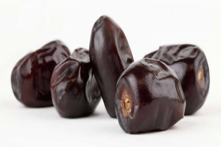 عوارض خرما : آشنایی با مضرات مصرف خرما بر سلامت بدن