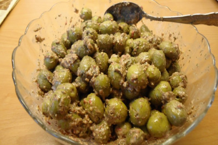 طرز تهیه زیتون پرورده پر طرفدار شمالی