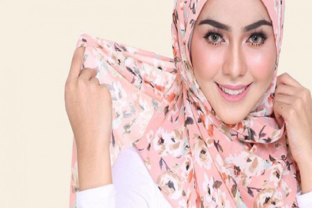 مدل بستن روسری ساده و شیک برای خانم های با حجاب
