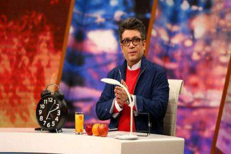آرامه اعتمادی ، منتقد سینما مهمان حالا خورشید