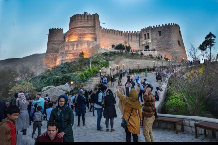 آشنایی با مرکز خرید در شهر خرم آباد