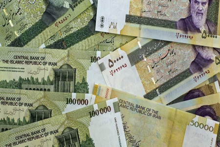 اختلاس چیست و چه مجازاتی در قانون دارد ؟