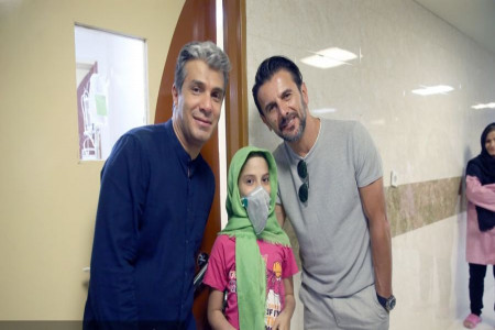 عیادت داوران عصر جدید از کودکان بیمارستان مفید + عکس و فیلم