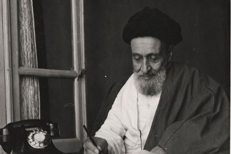 روز بزرگداشت آیت الله سید ابوالقاسم کاشانی در تقویم چه روزی است ؟