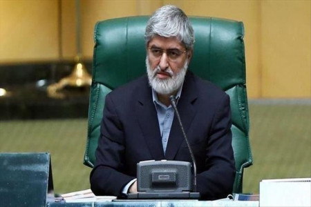 انتقاد مطهری به سخنان اخیر روحانی درباره بنزین