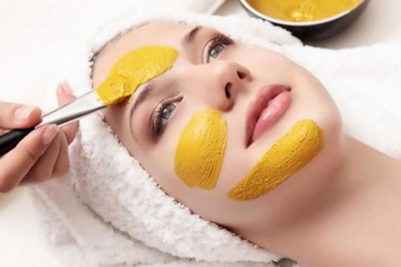 طرز تهیه 6 ماسک صورت انبه برای رفع مشکلات پوست