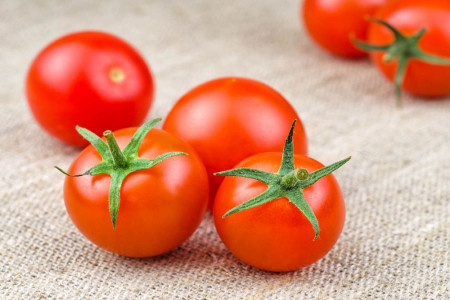 با کالری، ارزش غذایی و خواص گوجه فرنگی آشنا شوید