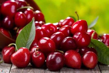 کالری، ارزش غذایی و خواص شگفت انگیز آلبالو