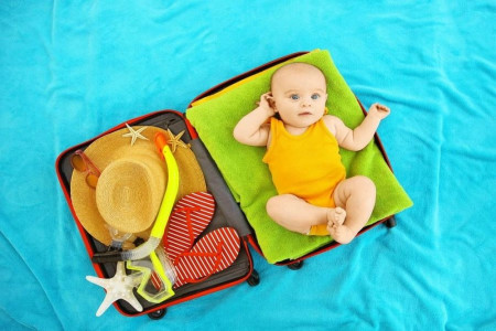 بررسی شرایط و نکات مهم برای مسافرت خارجی با نوزاد