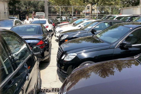 کاهش ملیاردی قیمت خودرو های خارجی در بازار !