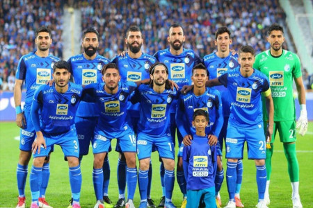 استقلال در پی جانشین احتمالی استراماچونی
