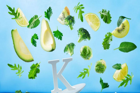 نشانه های کمبود ویتامین K در بدن چیست؟