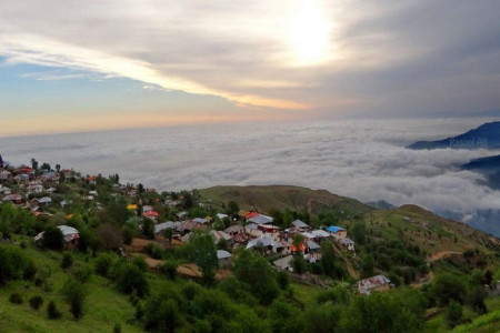 سفری به فیلبند روستایی رویایی بر فراز ابرها