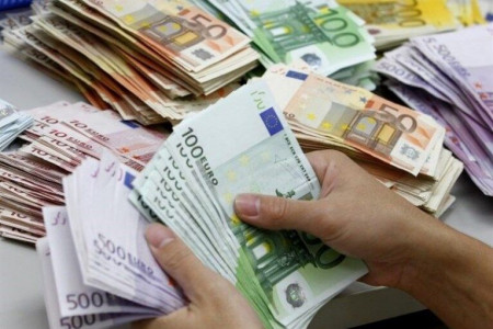 کدام ارز برای سرمایه گذاری بهتر است ؟
