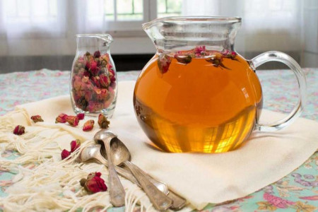 عوارض مصرف گیاه و دمنوش گل محمدی