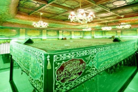 شعر سنگ قبر حضرت ابوالفضل العباس (ع)