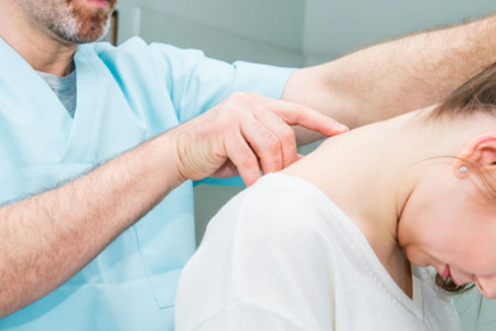 جراحی دیسک گردن چگونه انجام میشود ؟
