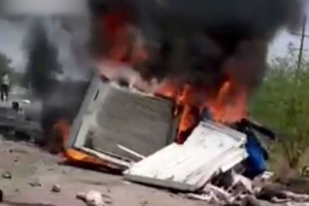 در آتش سوختن 4 نفر پس از تصادف دو کامیون در گمبوعه اهواز