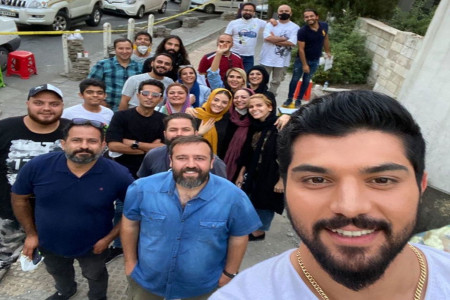 عکس های دیدنی پشت صحنه سریال آقازاده در روز آخر فیلمبرداری