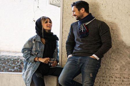 جدیدترین عکس شاهرخ استخری در کنار همسر و دخترانش