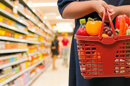 هزینه مواد خوراکی هر ایرانی برای یک سال