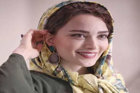 بوسه بهنوش طباطبایی بر صورت دوست بازیگرش
