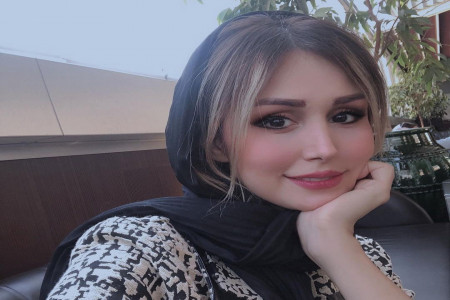 پالتوی شیک و لاکچری سپیده بزمی پور همسر شاهرخ استخری