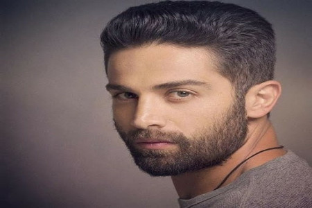 آرمان درویش در آغوش مادر جوانش !