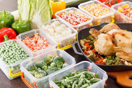 کدامیک از غذاها را هرگز نباید فریزری کرد و چرا؟