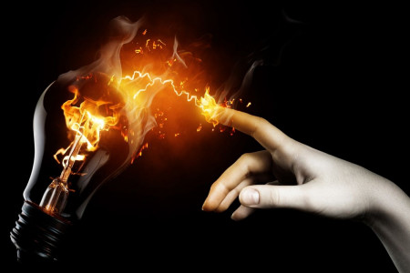 آتش سوزی ناشی از برق چگونه اتفاق می افتد