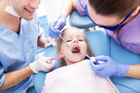 تاریخ روز دندانپزشک در تقویم 99 چه روزی است ؟