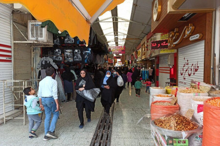 بازار نجف آباد با دستور دادستان تعطیل شد + عکس