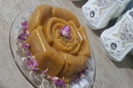 طرز تهیه حلوا سوهان دسری خوشمزه و مقوی