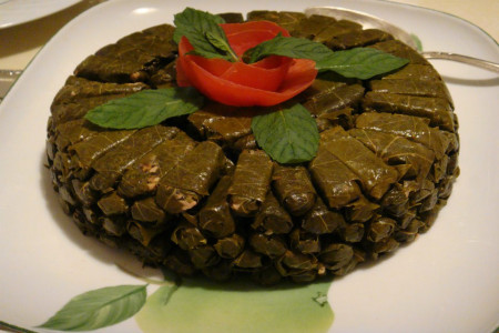 سبزی دلمه برگ مو چیست و چه خواصی دارد ؟