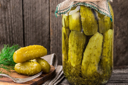 چگونه خیارشور ترد درست کنیم ؟