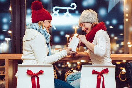 15 متن صمیمانه برای تبریک روز مادر و روز زن به دوست و همکار