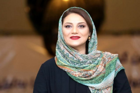 عکس| شبنم مقدمی در کنار مزار استاد شجریان