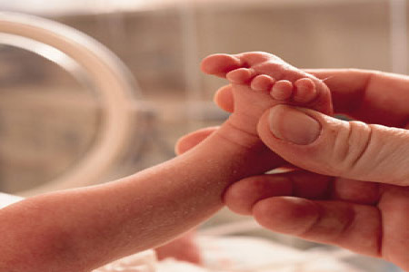 کدام بهتر است: سزارین یا زایمان طبیعی؟