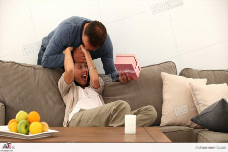 نکات مهم برای هدیه دادن به همسر که باید بدانید!