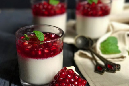 طرز تهیه پاناکوتای انار مخصوص شب یلدا مرحله به مرحله