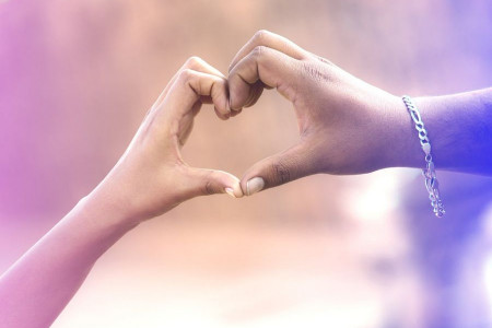 ۳۷ متن و شعر جدید احساسی و عاشقانه برای همسر