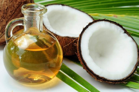 ۱۰ خاصیت باورنکردنی روغن نارگیل