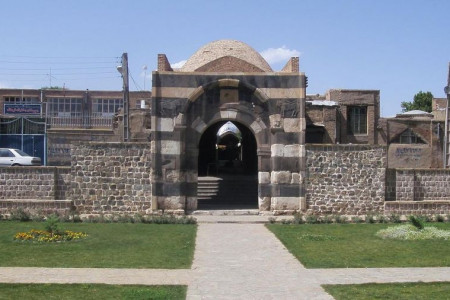 جاذبه های گردشگری و تاریخی شهر خوی