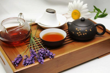 آشنایی دقیق با چای اسطوخودوس و تمام فواید بینظیرش