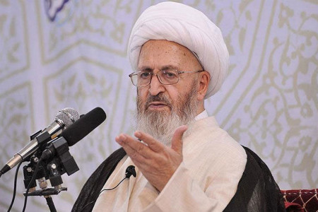انتقاد آیتالله سبحانی از عملکرد مسئولان درباره حجاب