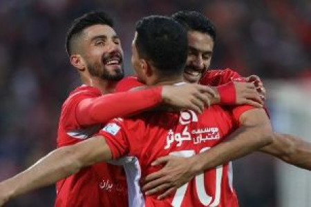فیلم لحظه به ثمر رسیدن گل پرسپولیس به استقلال | دربی ۹۸