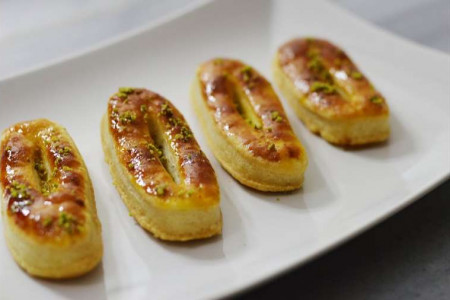 طرز تهیه شیرینی زبان خانگی با بهترین دستور پخت